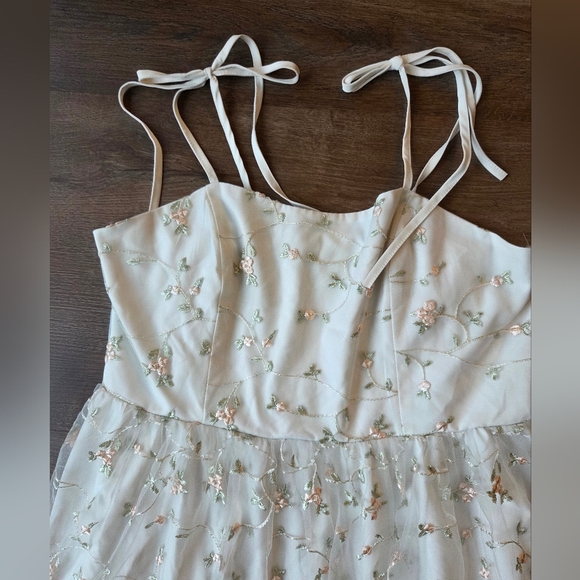 Women's Floral Embroidery Mesh Tulle Strap Cocktail Dress size XXL but runs smal - Picture 6 of 12